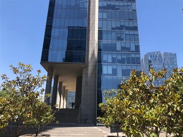 Oficina en arriendo mensual en Edificio Neruda / Rosario Norte, Las Condes