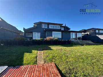 Casa en venta en Barrio Los Arrayanes, cerca del Colegio Puerto Varas, Puerto Varas - 5 dormitorios, 4 baños