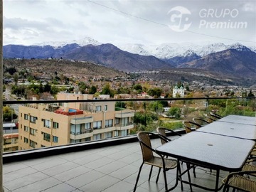 Oficina en arriendo mensual en Los dominicos, Las Condes - 1 dormitorio, 2 baños
