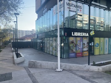 Local Comercial en arriendo mensual en Avenida los leones con calle el aguilucho, Providencia - 3 baños