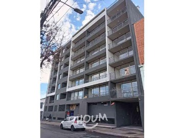Departamento en venta en Juan Martínez de Rozas, Santiago - 2 dormitorios, 2 baños