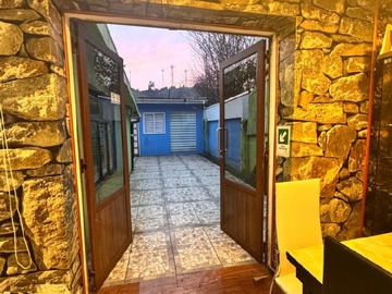 Casa en arriendo mensual en Casa comercial chillancito, Concepción - 1 dormitorio, 3 baños