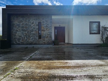 Terreno en venta en Casa Mediterránea en Entorno Verde (134282), Valdivia - 4 dormitorios, 3 baños