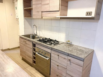Departamento en arriendo mensual en Avenida Gregorio Marañón, Viña del Mar, Región de Valparaíso 2520000, Chile, Viña del Mar - 3 dormitorios, 2 baños