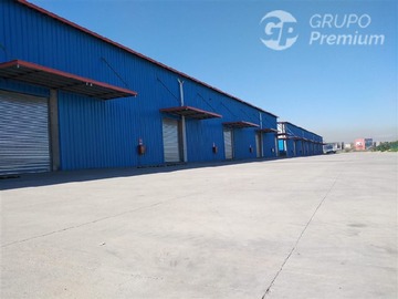 Bodega en arriendo mensual en ferrocarril con la montaña, Lampa
