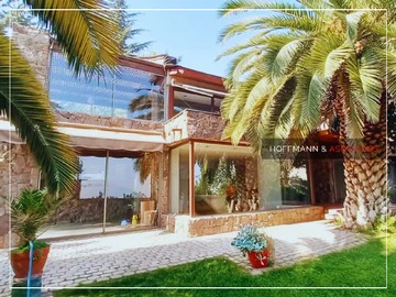 Casa en venta en La Calandrina 59, Las Condes - 5 dormitorios, 6 baños