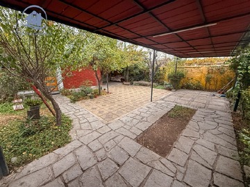 Casa en venta en Metro las mercedes, Puente Alto - 4 dormitorios, 2 baños