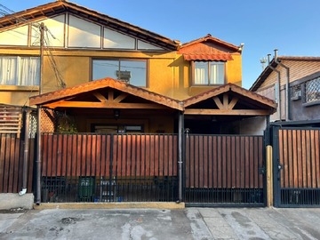 Casa en venta en Pasaje boldo cercano a miraflores, Peñaflor - 3 dormitorios, 2 baños