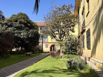Departamento en arriendo mensual en Avenida pedro pablo muñoz 356, La Serena - 3 dormitorios, 2 baños