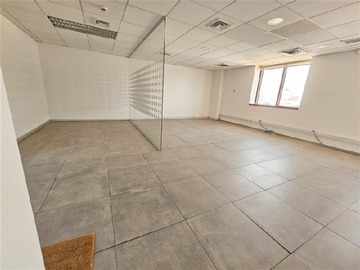 Oficina en arriendo mensual en Av. Providencia 2390, Providencia - 5 dormitorios, 3 baños