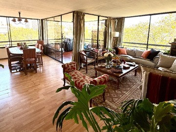 Departamento en venta en Avenida El Bosque 000, Providencia, Santiago Metropolitan Region 7500000, Chile, Providencia - 4 dormitorios, 3 baños