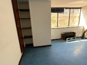 Oficina en arriendo mensual en Catedral 1009, Santiago, Región Metropolitana de Santiago 8320000, Chile, Santiago - 2 baños