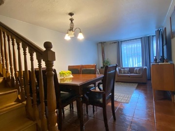 Casa en venta en Los Dafnes 888, Chillán - 4 dormitorios, 2 baños