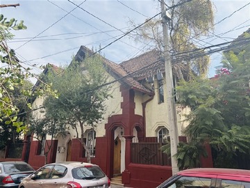 Oficina en arriendo mensual en General del Canto, Providencia - 1 dormitorio, 1 baño