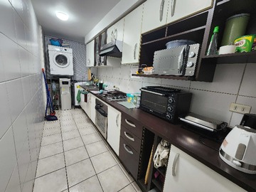 Departamento en venta en A pasos del Metro! Incluye Estacionamiento! (117414), Santiago - 2 dormitorios, 2 baños
