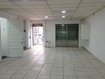 Local Comercial en arriendo mensual en Metro ñuble, Santiago - 2 dormitorios, 2 baños