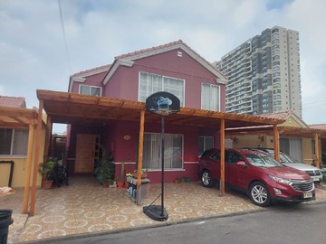 Casa en arriendo mensual en Sierra Nevada, Antofagasta - 4 dormitorios, 3 baños
