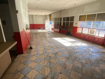 Local Comercial en venta en Fermin Vivaceta con 14 de la fama, Independencia - 5 baños