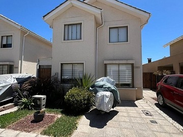 Casa en venta en Hermosa casa en condominio padre hurtado,, Padre Hurtado - 3 dormitorios, 3 baños