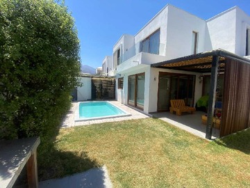 Casa en venta en Casa Mediterránea en venta Las Condes |5D+4B (175544), Las Condes - 5 dormitorios, 4 baños