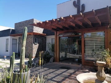 Negocios turísticos en arriendo mensual en Tabolango, Calle Larga - 8 dormitorios, 11 baños