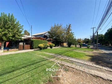 Casa en venta en Avenida Lo Errazuriz, Maipú - 5 dormitorios, 2 baños
