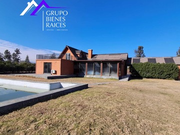 Casa en venta en Vivienda Luminosa Cerca de Servicios (175636), Talagante - 3 dormitorios, 4 baños