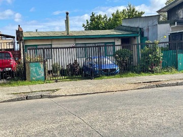 Casa en venta en Vendo Amplio Sitio con casa en Aníbal Pinto (139305), Valdivia - 4 dormitorios, 2 baños