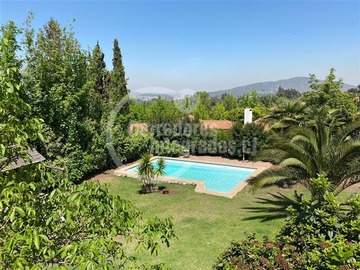Casa en venta en Camino del Campero -Camino el Huinganal, Lo Barnechea - 5 dormitorios, 4 baños