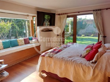 Casa en venta en Condominio Las Flores, Colina - 4 dormitorios, 4 baños