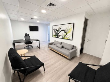 Oficina en arriendo mensual en Oficina Moderna con 3 Privados y 1 E + bodega (178535), Las Condes - 3 dormitorios, 2 baños
