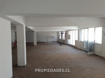 Oficina en venta en San Diego / Tarapacá, Santiago - 2 baños