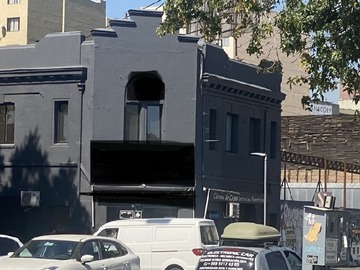 Oficina en arriendo mensual en Portugal, Santiago - 5 dormitorios, 2 baños