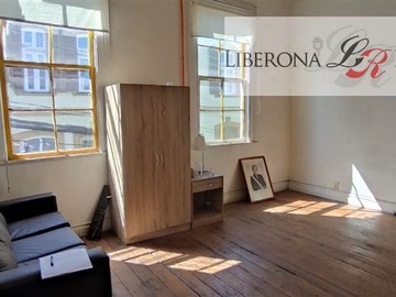 Casa en venta en Casona en Cerro Alegre, Valparaíso - 10 dormitorios, 4 baños