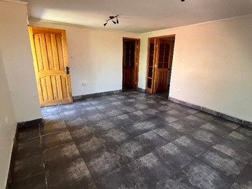 Casa en arriendo mensual en Linda Casa de 2 Pisos, A Pasos de República con Illanes. - 2 dormitorios, 2 baños