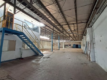Arriendo Mensual / Local Comercial / San Joaquín