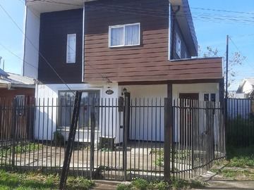 Casa en venta en Calle los Escultores, Temuco - 3 dormitorios, 2 baños