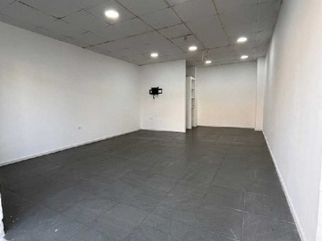 Local Comercial en arriendo mensual en Local casi esquina Diez de Julio, Santiago (170018), Santiago - 1 baño