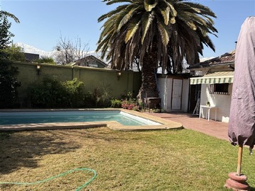 Casa en venta en Vista hermosa, La Reina - 5 dormitorios, 4 baños