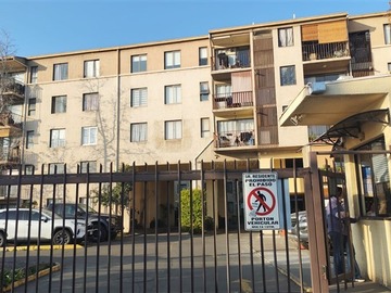 Departamento en arriendo mensual en Plaza Chacabuco sin estacionamiento ni asensor, Independencia - 3 dormitorios, 2 baños