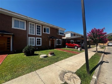 Casa en arriendo mensual en Cond. Puerta norte, Talca - 3 dormitorios, 2 baños