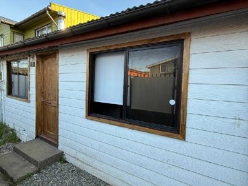Casa en venta en Vendo Cómoda Casa con 3 cabañas en Valdivia (181553), Valdivia - 2 dormitorios, 1 baño