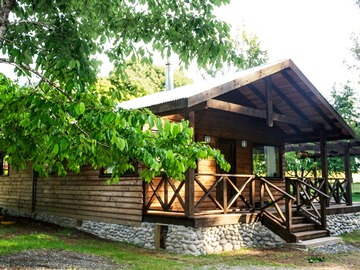 Parcela en venta en Oportunidad de Inversión 2 Cabañas a Orillas de Río Villarrica - 6 dormitorios, 4 baños