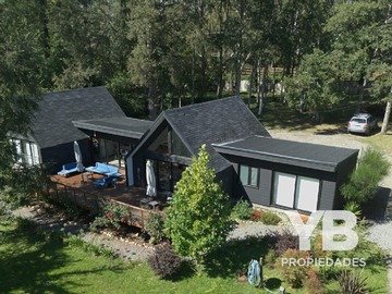 Casa en venta en Cam. Villarrica - Pucón 8, Villarrica - 6 dormitorios, 4 baños