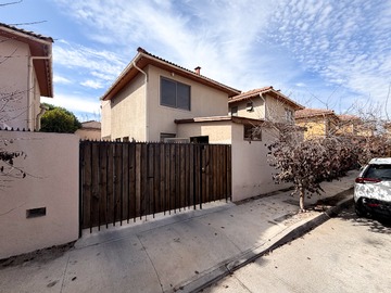 Casa en venta en Casa en Venta Sector la Arboleda, La Serena. - 3 dormitorios, 2 baños