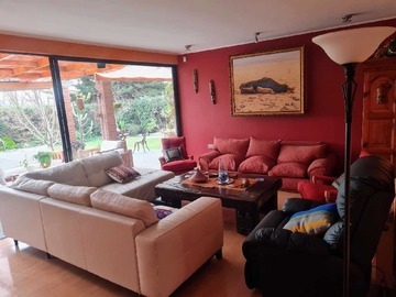 Casa en venta en Venta casa 253m construidos y 786m Totales (172400), Peñalolén - 6 dormitorios, 5 baños