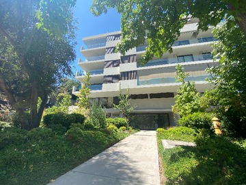 Departamento en venta en Departamento Termoacustico Exclusivo, Las Hualtatas, Vitacura - 3 dormitorios, 3 baños