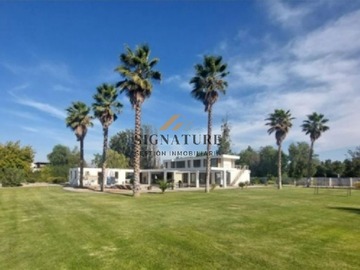 Casa en venta en Gran casa en chicureo, negociable, Colina - 6 dormitorios, 5 baños