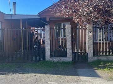 Casa en venta en Villa Escuadron, Coronel - 3 dormitorios, 1 baño