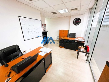 Oficina en venta en Moderna Oficina, Puente nuevo La Dehesa (178115), Lo Barnechea - 1 dormitorio, 1 baño